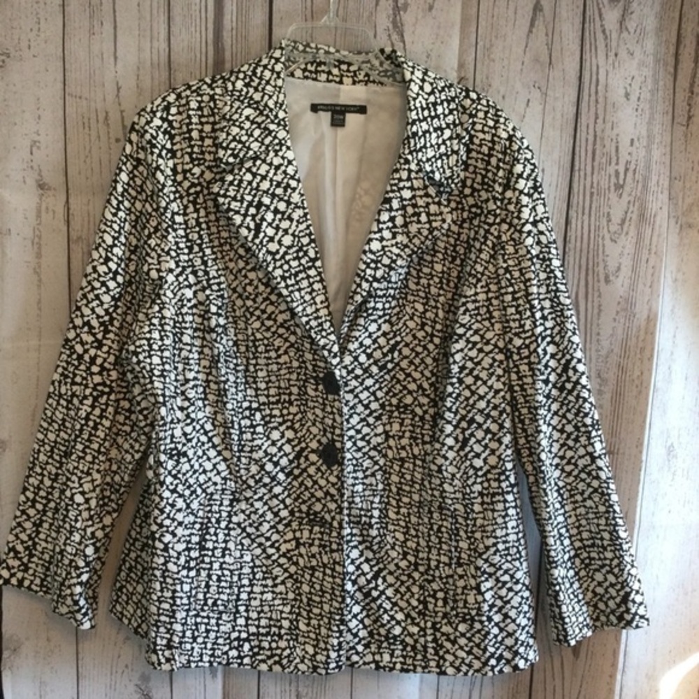 Briggs New York Casual Business Black and White Lined Patterned Jacket Size 20